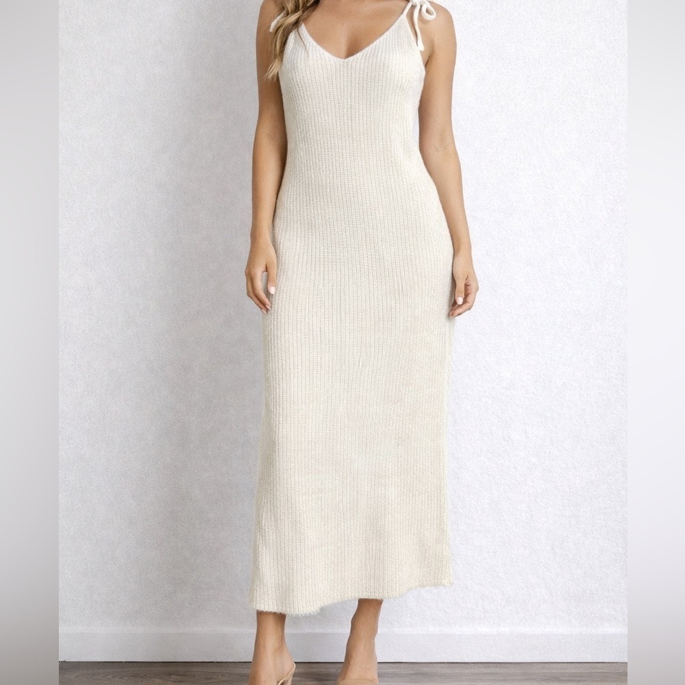 LA MIEL Cream Maxi Dress size medium - Picture 3 of 3